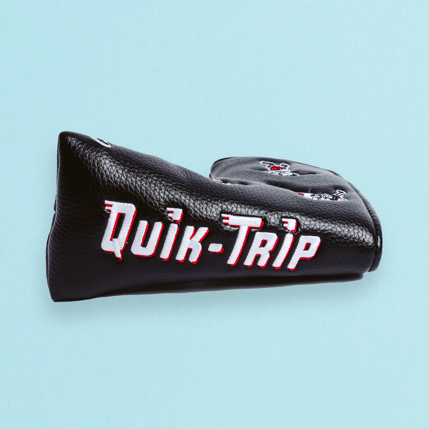 153-mr-quikie-blade-putter-cover-4.webp Mr Quikie Blade Putter Cover