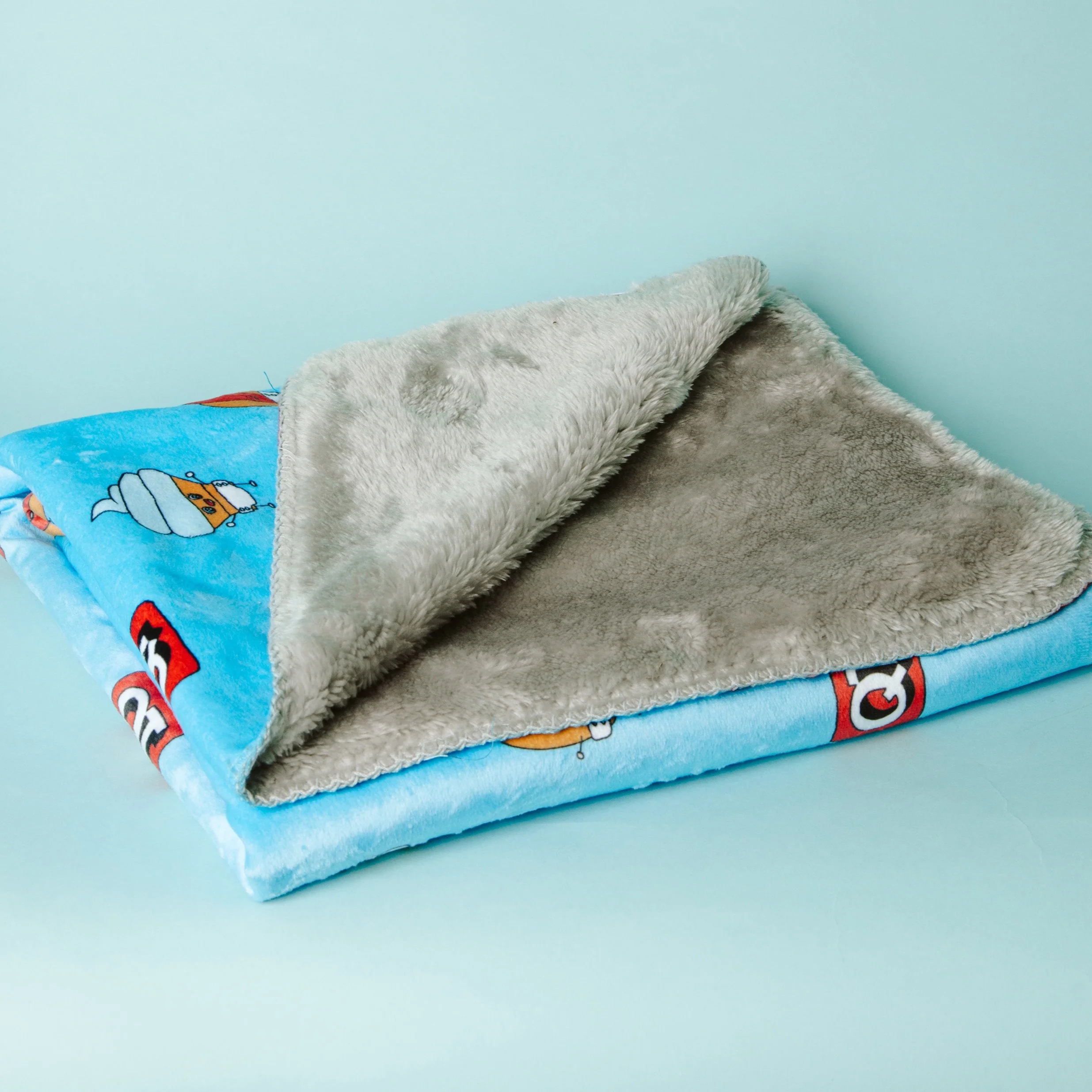 186-children-s-micro-mink-sherpa-blanket-5.webp Children's Micro Mink Sherpa Blanket